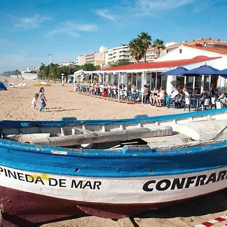 Apartment In Front Of The Beach Pineda de Mar Exterior photo